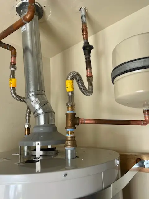 Water heater installation and plumbing repair in Woodland Lakes Preserve